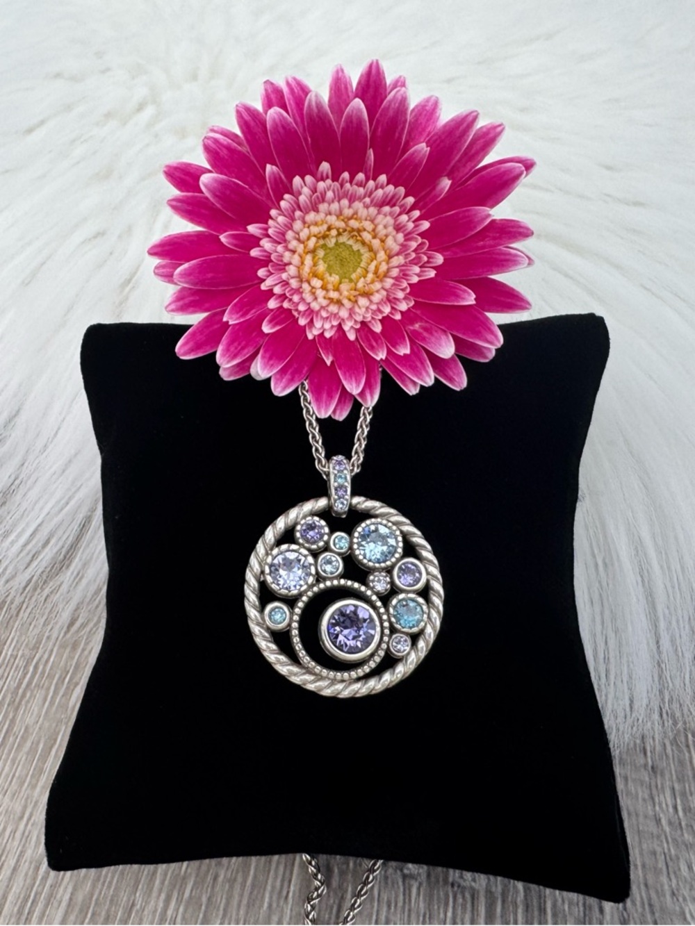 🩵 BRIGHTON Halo Round Pendant Necklace With Blue Purple Crystals💜 - Picture 4 of 7